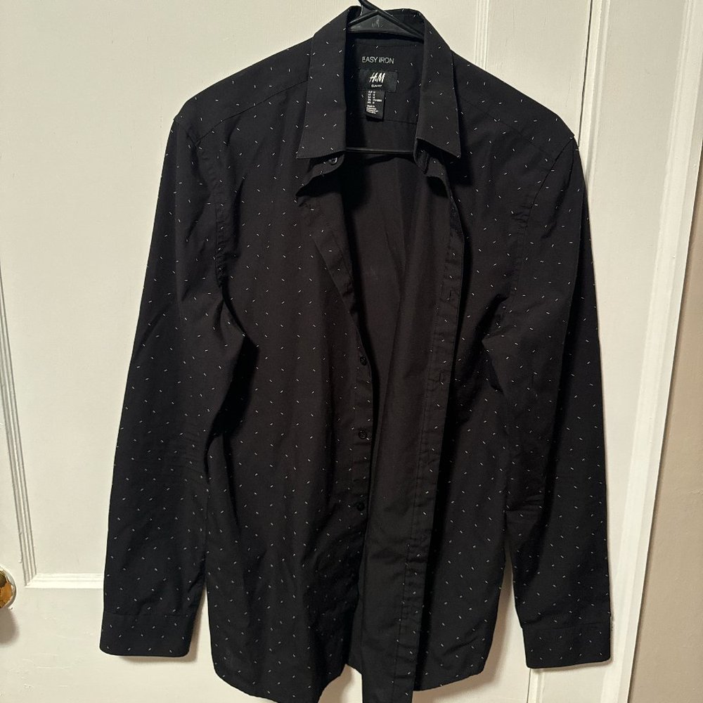 H&M Black Slim Fit Button-Up with Small White Line Design (M)